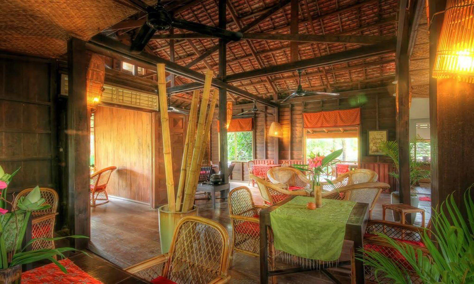 Mysteres D'Angkor Siem Reap Lodge Esterno foto