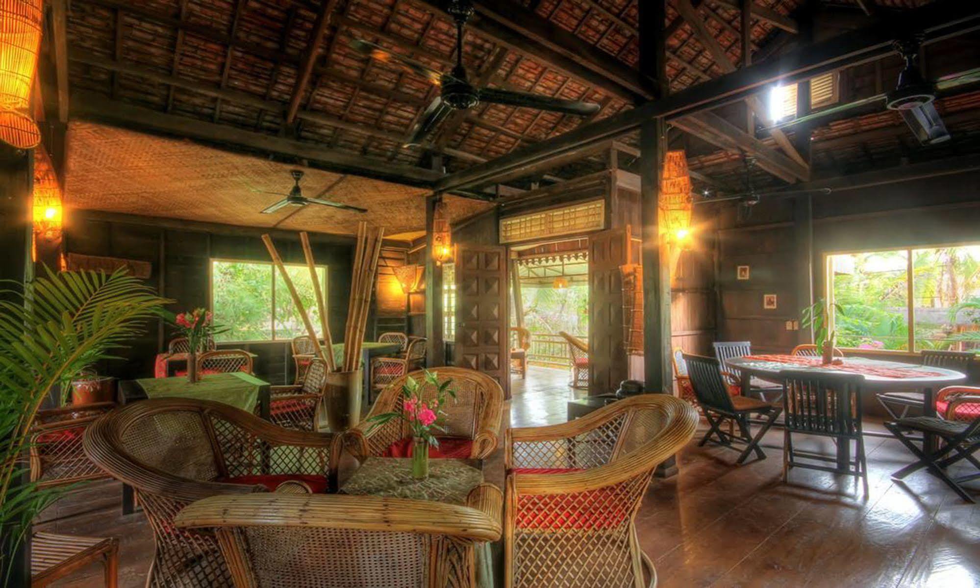 Mysteres D'Angkor Siem Reap Lodge Esterno foto